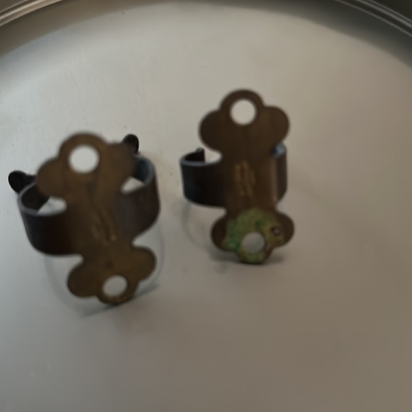 Wooden box of old vintage items - Picture 10 of 11